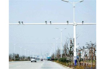 山西監(jiān)控桿在安裝的時(shí)候有哪些需要注意的？鑫雨杭電器